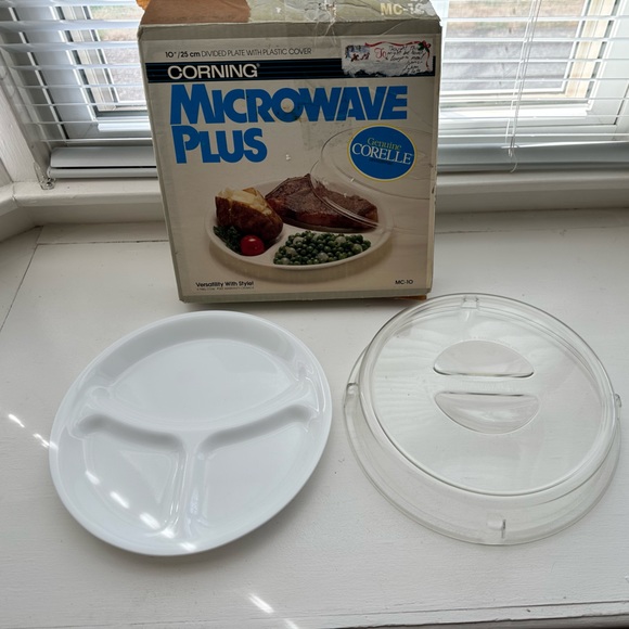 CORELLE by Corning Microwave Plus 10” Divided Plate/Plastic Cover. Vintage 1980s - Picture 6 of 6